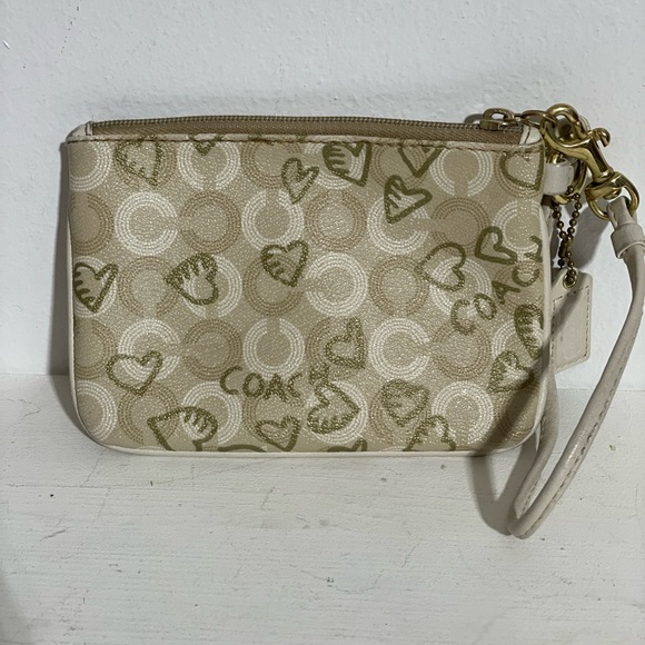 COACH Waverly Hearts wristlet #43756 - Picture 2 of 6